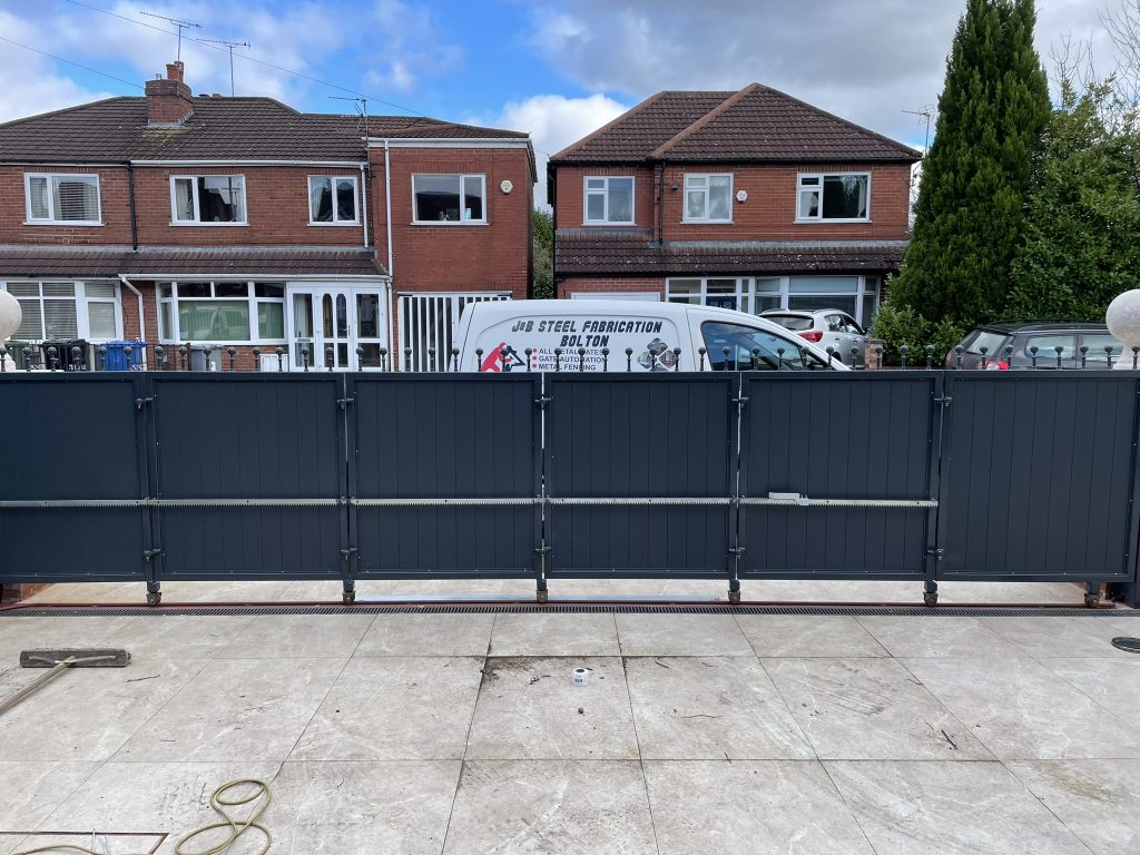 composite gate in uk